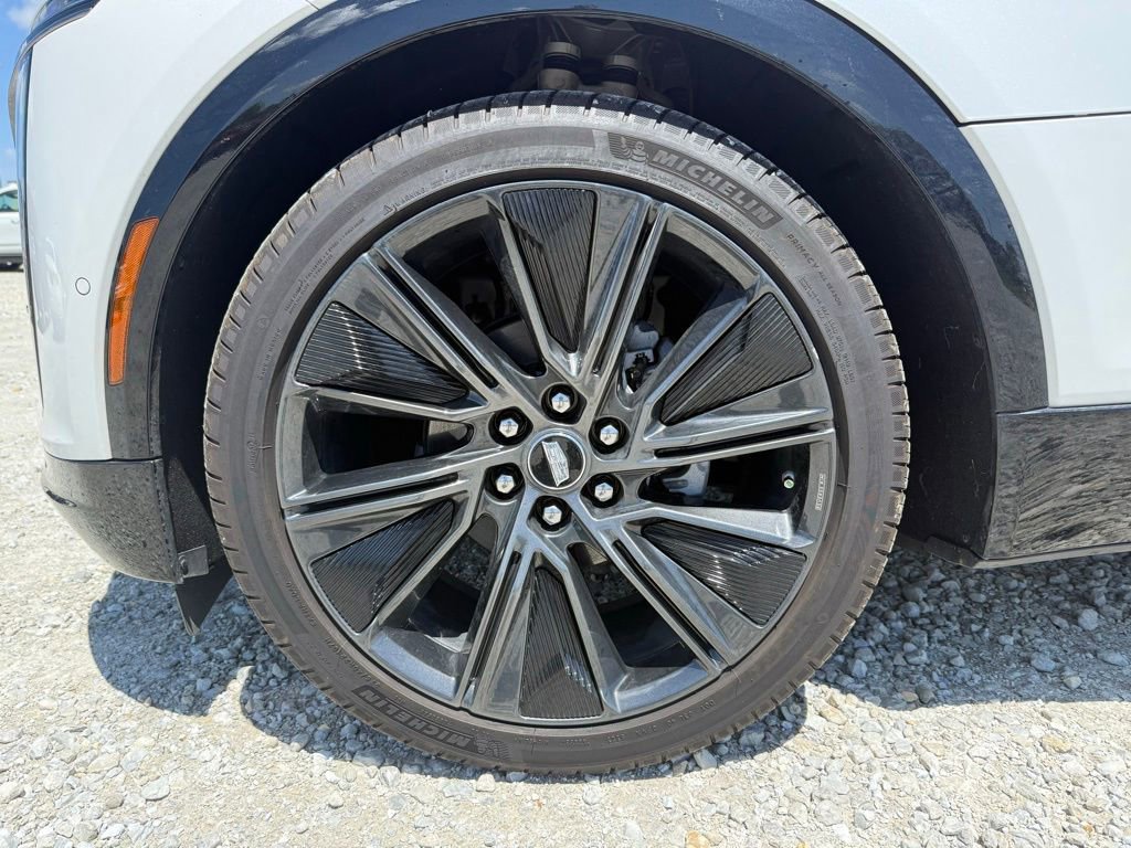 Certified 2024 Cadillac Lyriq Sport AWD/4WD image 14