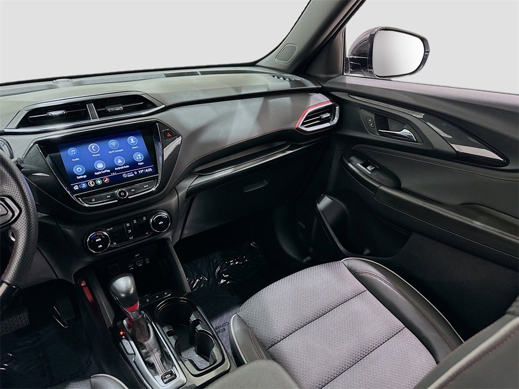 Used 2023 Chevrolet TrailBlazer RS w/ Sun and Liftgate Package image 25