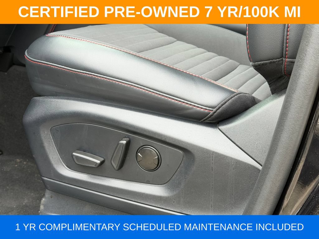 Used 2025 Ford Explorer ST-Line w/ ST-Line Street Pack AWD/4WD image 31