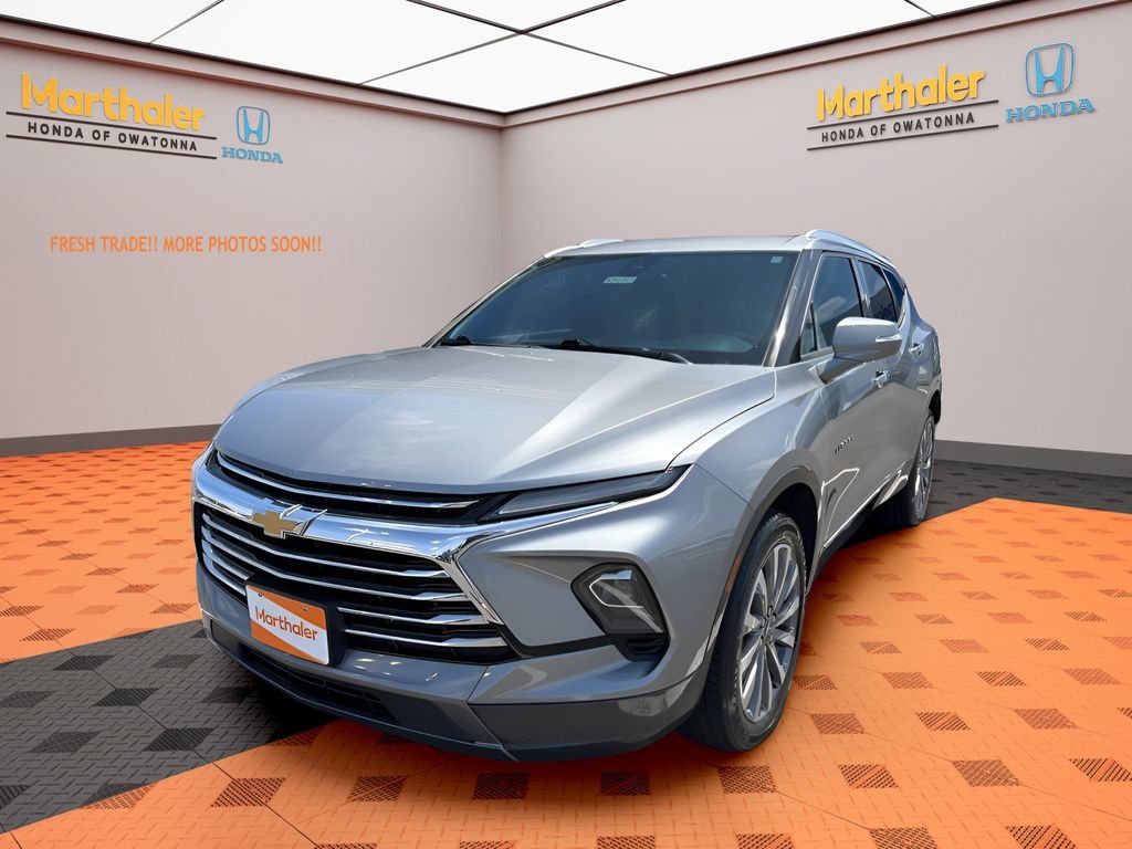 Used 2023 Chevrolet Blazer Premier AWD/4WD image 1