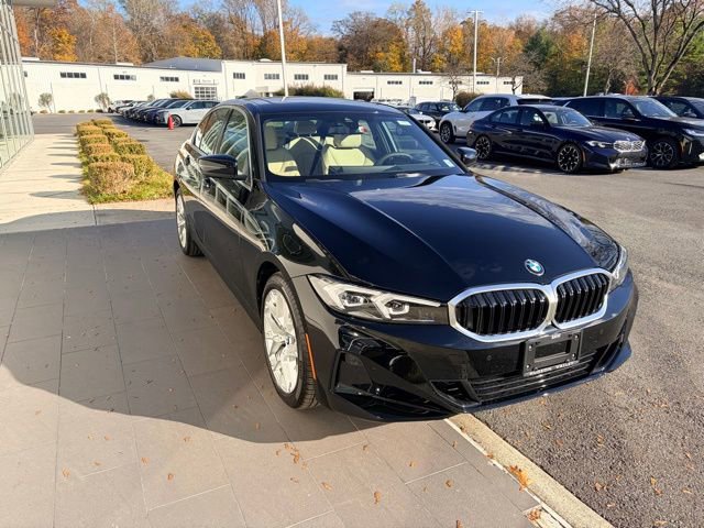 New 2026 BMW 330i xDrive Sedan w/ Convenience Package AWD/4WD image 5