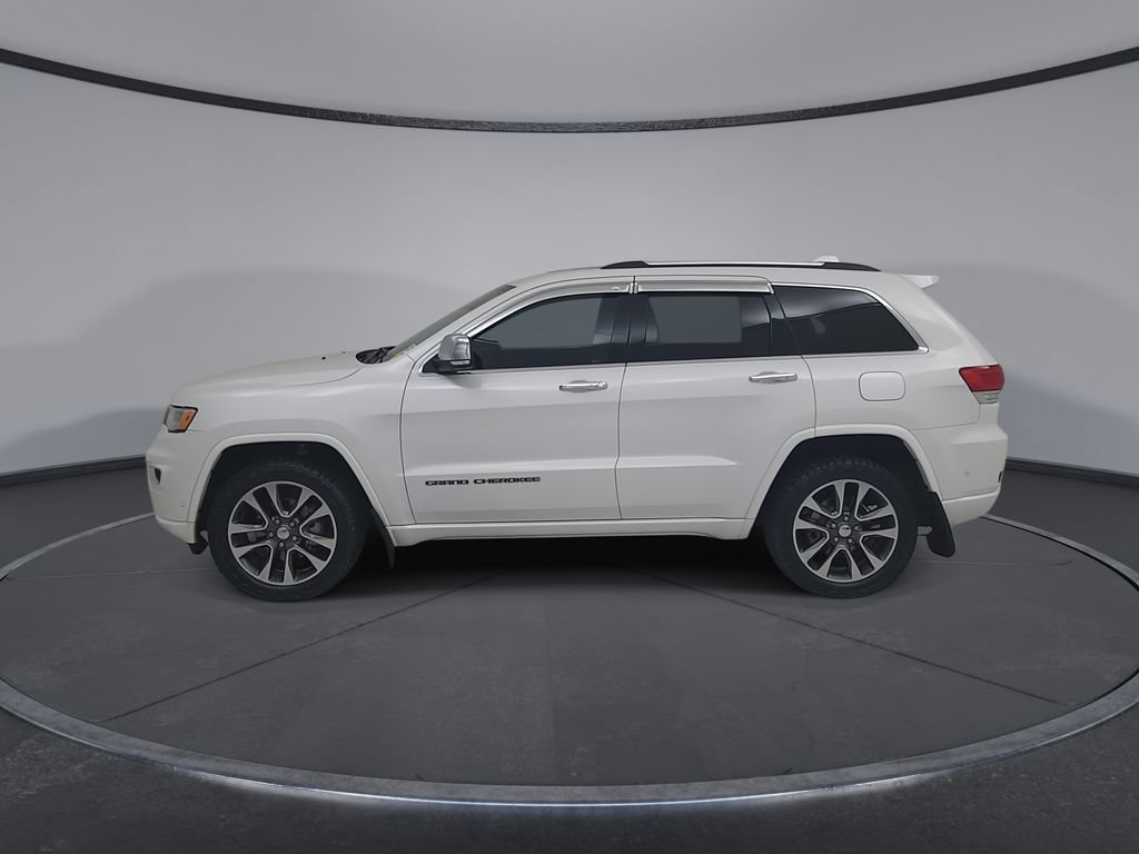 Used 2017 Jeep Grand Cherokee Overland w/ Jeep Active Safety Group AWD/4WD image 9