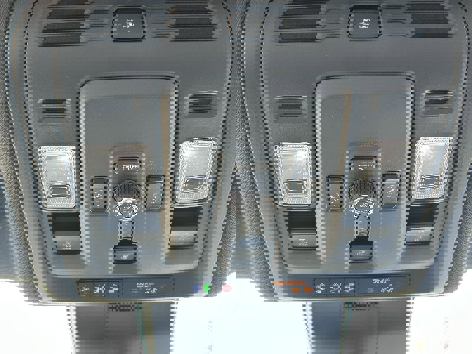 New 2025 Chevrolet Suburban Premier image 21