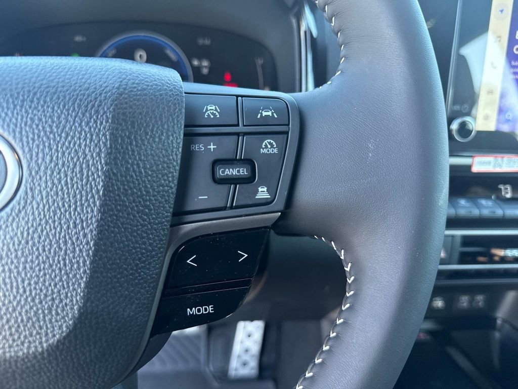 Used 2026 Toyota Camry SE w/ Convenience Package image 26