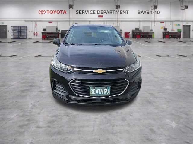 Used 2021 Chevrolet Trax LS AWD/4WD image 4
