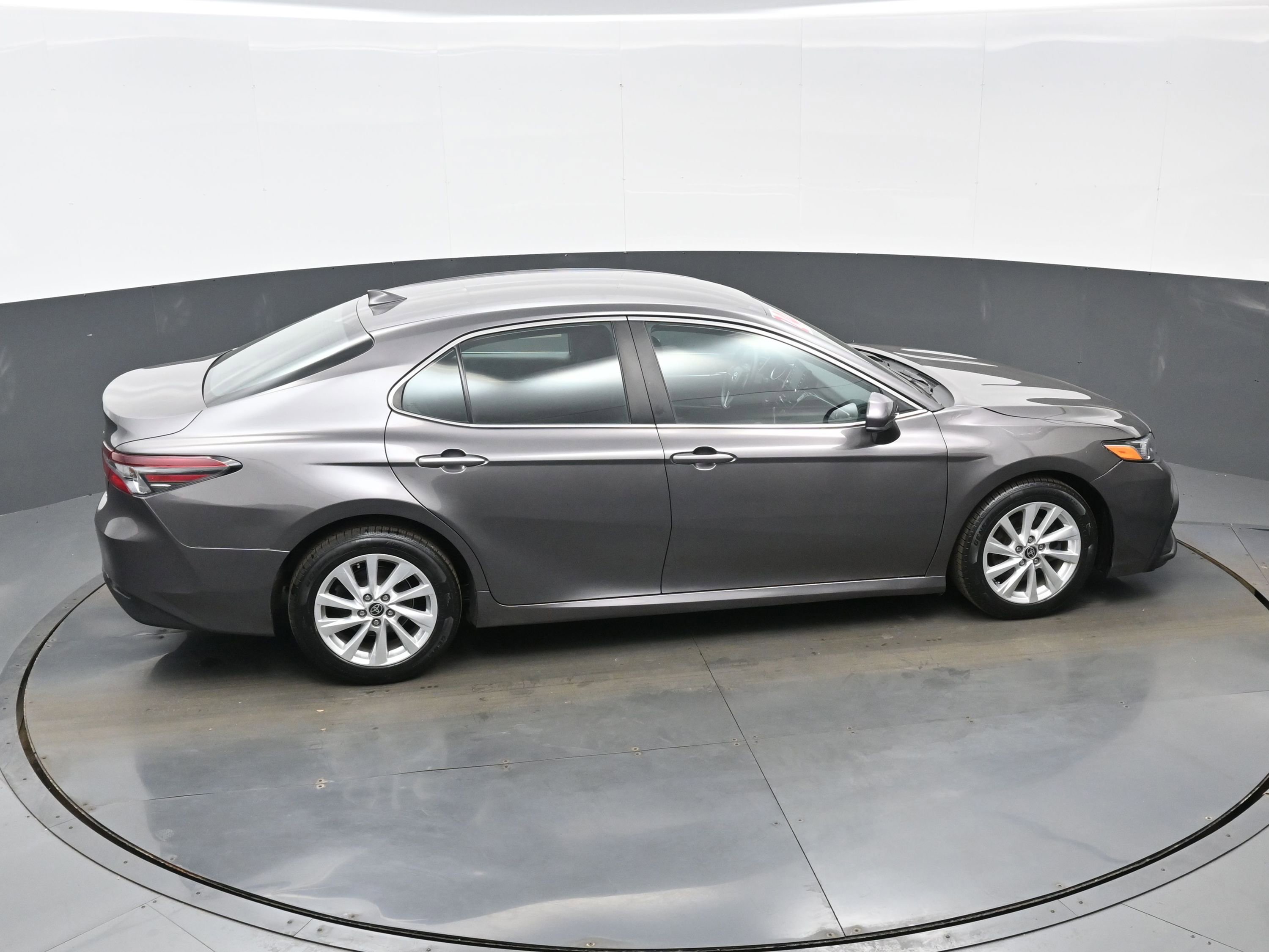 Used 2024 Toyota Camry LE image 37