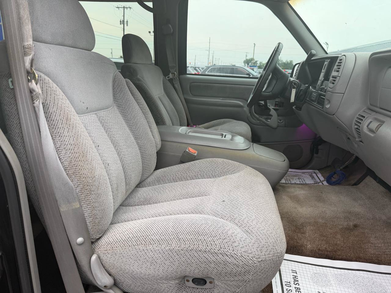Used 1997 Chevrolet Suburban 4WD w/ Preferred Equipment Group 2 image 25