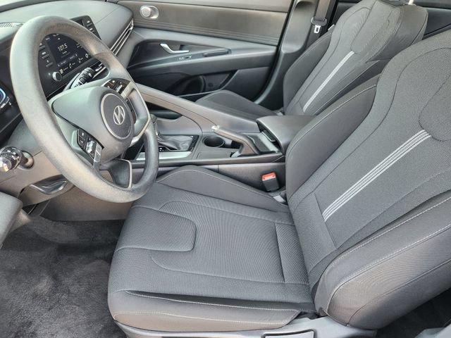 Certified 2024 Hyundai Elantra SE FWD image 7