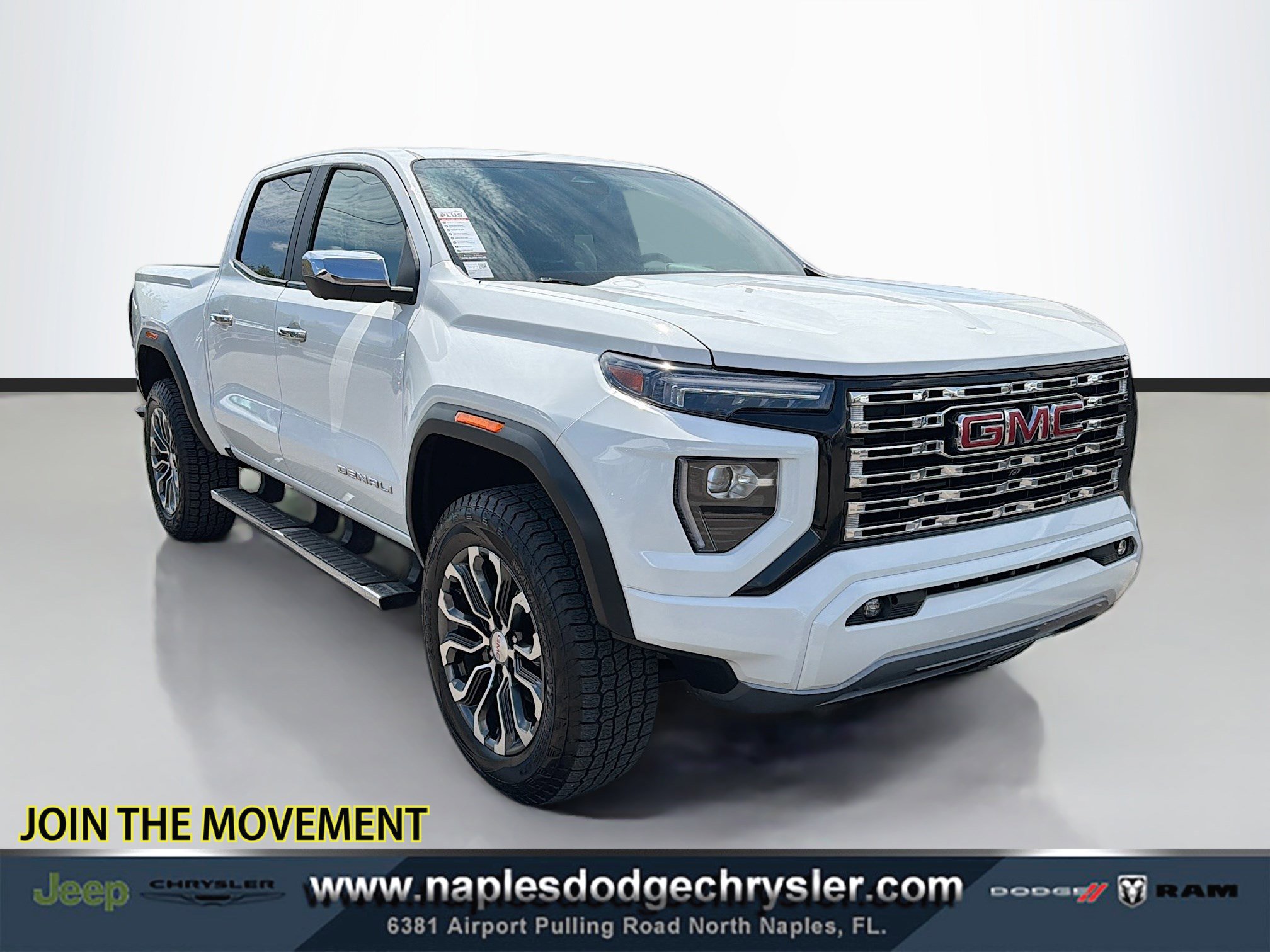 Used 2023 GMC Canyon Denali image 1