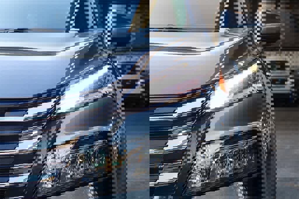 Used 2024 Nissan Rogue SV image 7