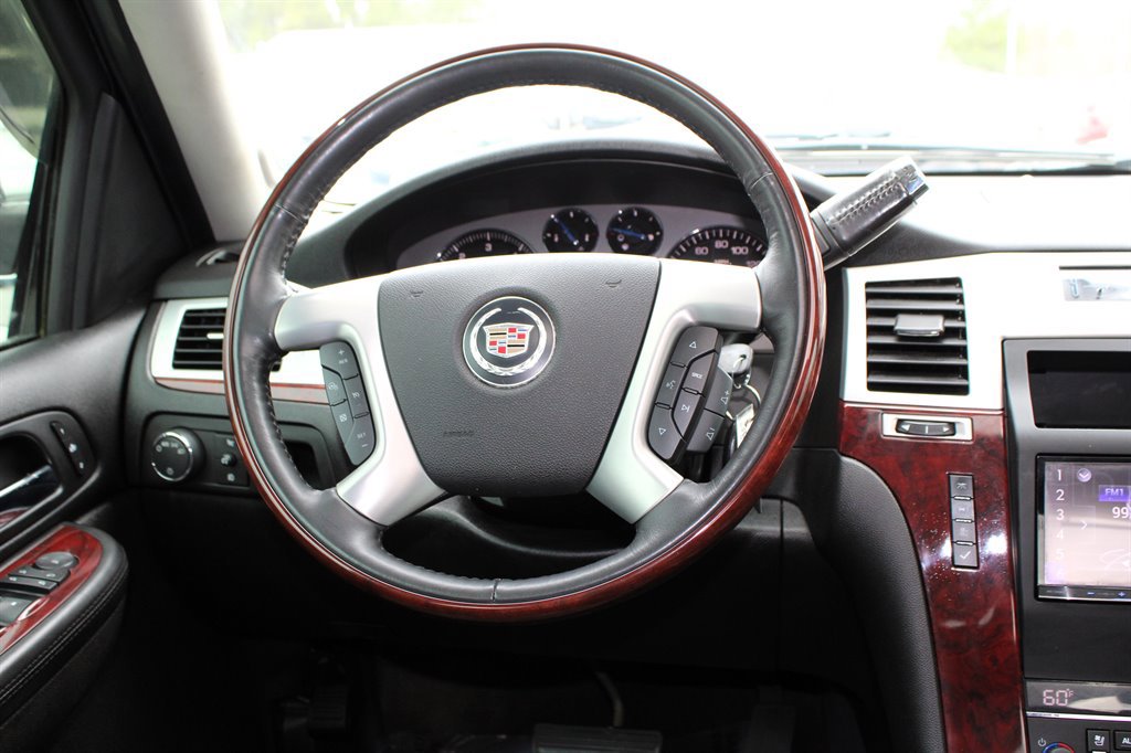 Used 2007 Cadillac Escalade EXT w/ Information Package image 19
