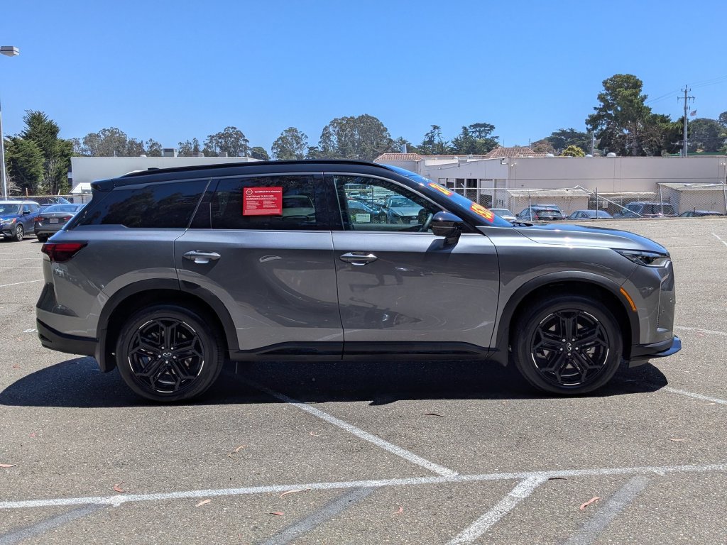 Used 2026 INFINITI QX60 Sport w/ Dark Cargo Package AWD/4WD image 4