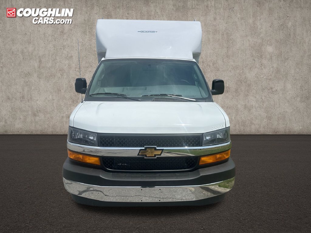 New 2026 Chevrolet Express 4500 w/ Power Convenience Package RWD image 7