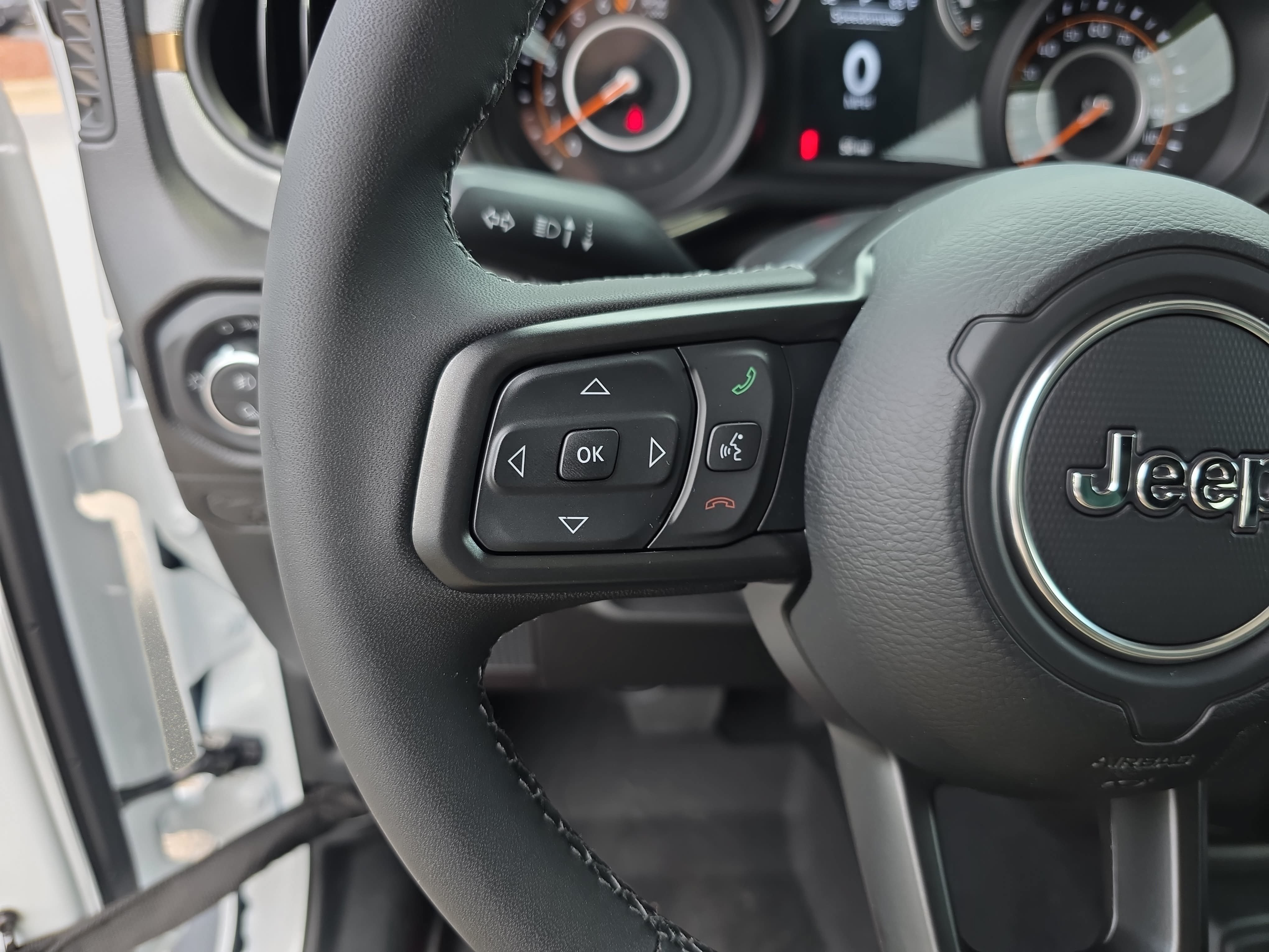 New 2026 Jeep Gladiator Sport AWD/4WD image 14