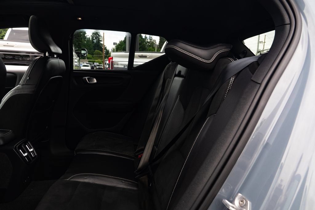 Used 2021 Volvo XC40 P8 Recharge w/ Advanced Package AWD/4WD image 21