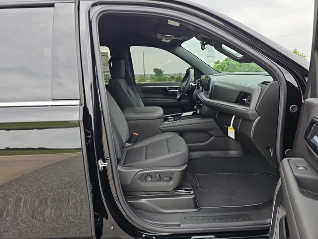 New 2026 Chevrolet Suburban LS w/ Max Trailering Package AWD/4WD image 28