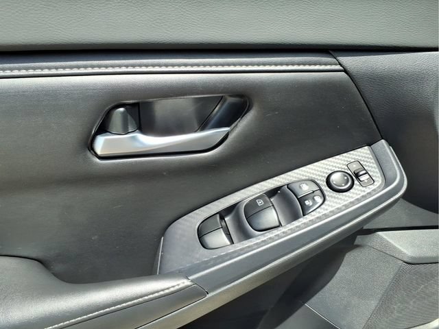 Used 2023 Nissan Sentra SV w/ Trunk Package FWD image 11