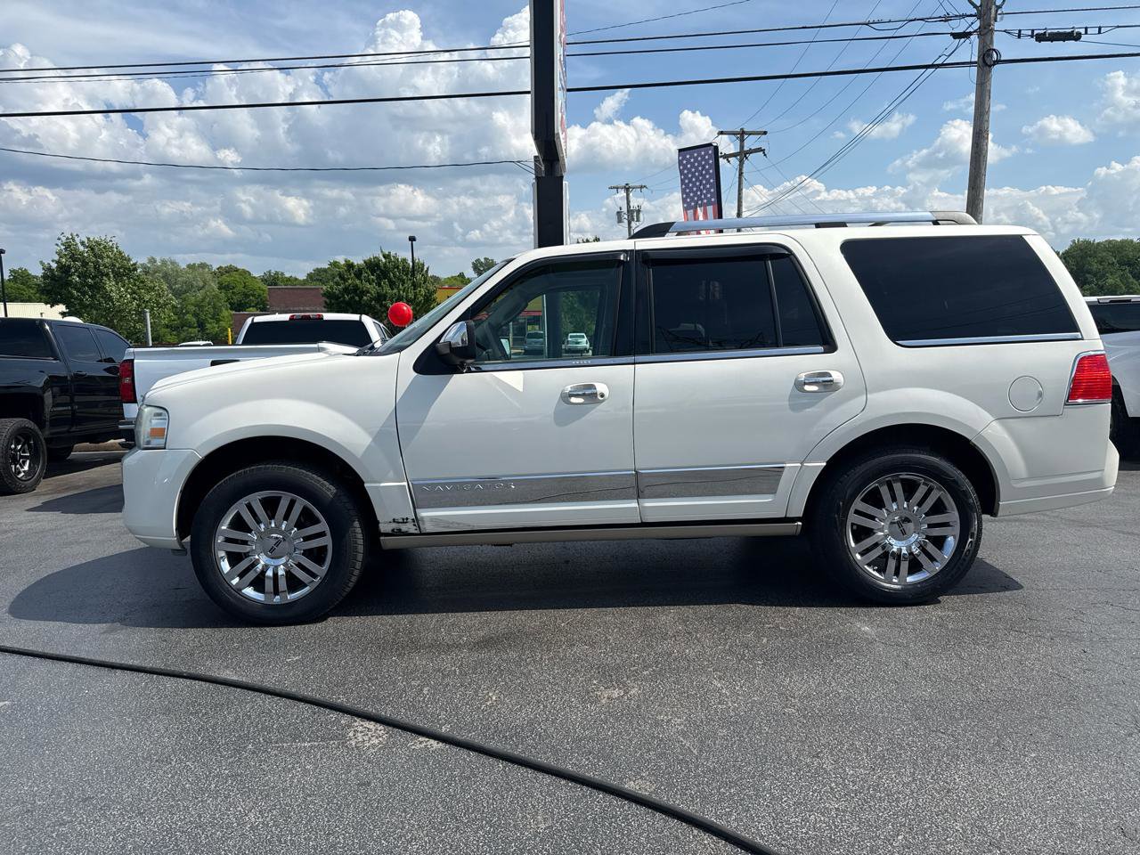 Used 2007 Lincoln Navigator 4WD image 1