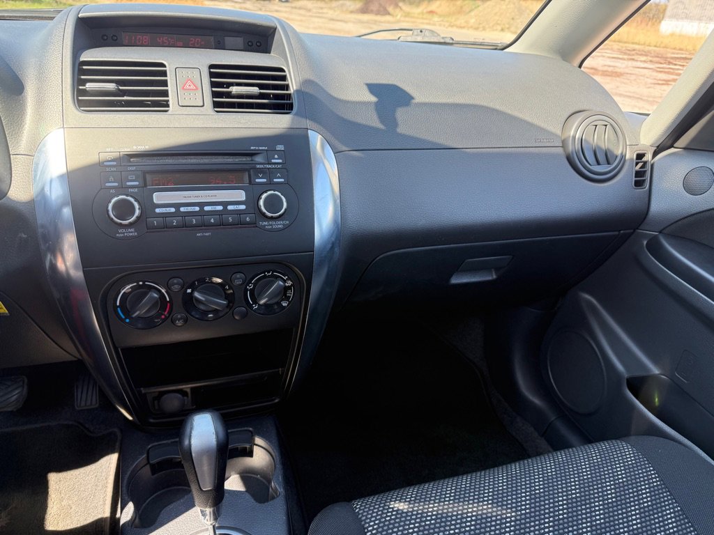 Used 2007 Suzuki SX4 AWD Hatchback image 14