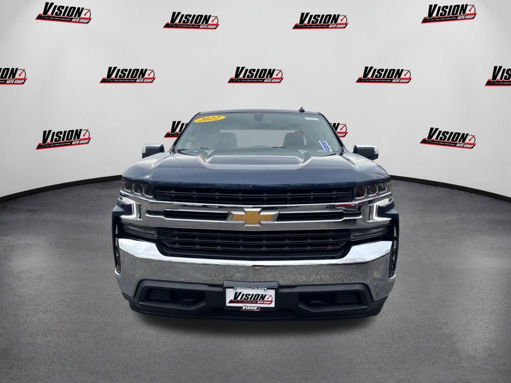 Used 2022 Chevrolet Silverado 1500 LT image 2