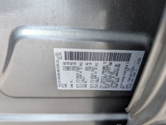 Used 2024 Nissan Rogue SV image 37