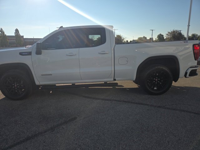 Used 2022 GMC Sierra 1500 Elevation w/ X31 Off-Road Package AWD/4WD image 12