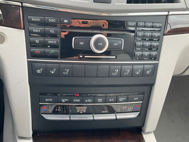 Used 2011 Mercedes-Benz E 350 Cabriolet image 28