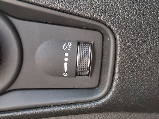 Used 2019 Jeep Renegade Sport w/ Sport Appearance Group image 24