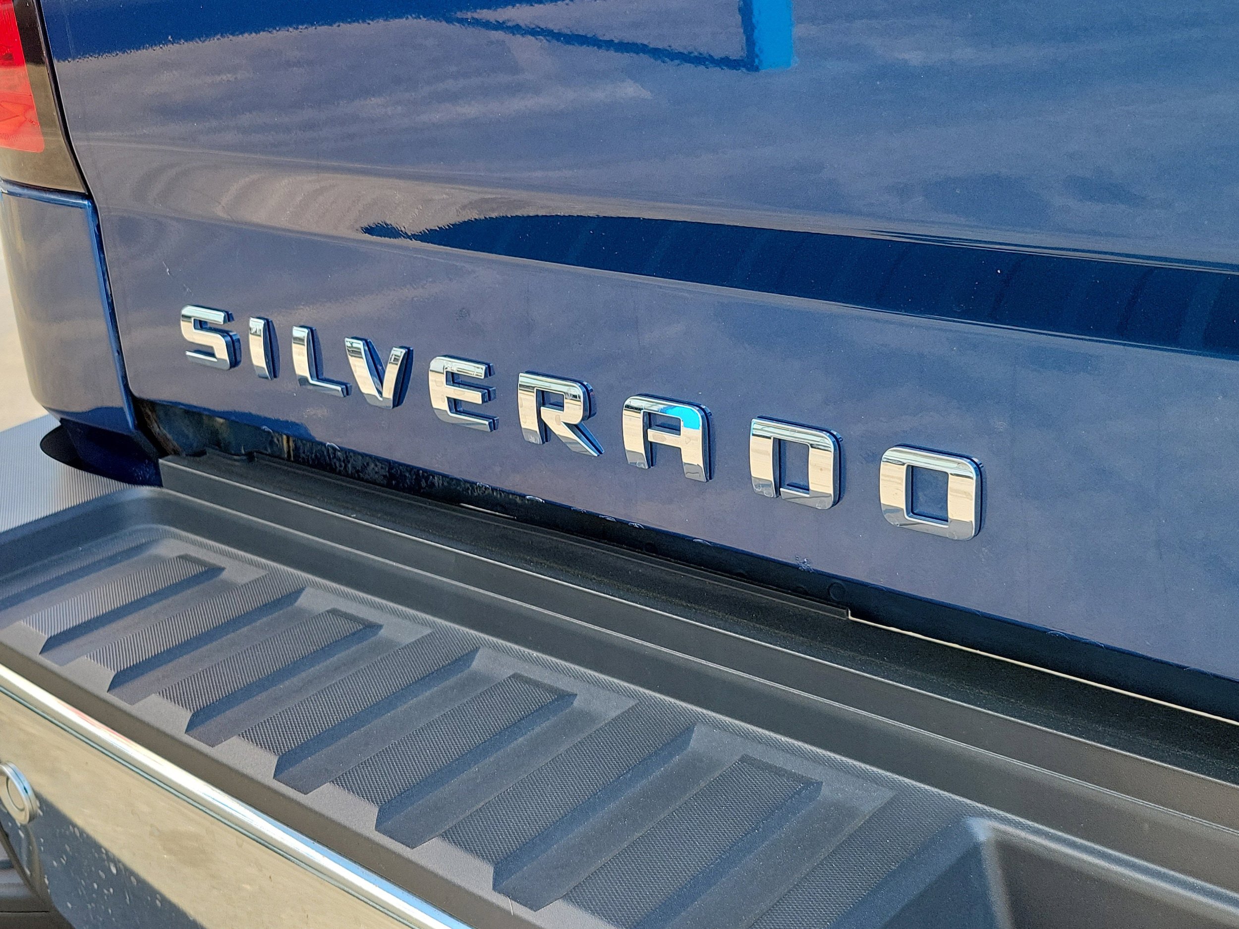 Used 2019 Chevrolet Silverado 2500 LT w/ All Star Edition AWD/4WD image 9