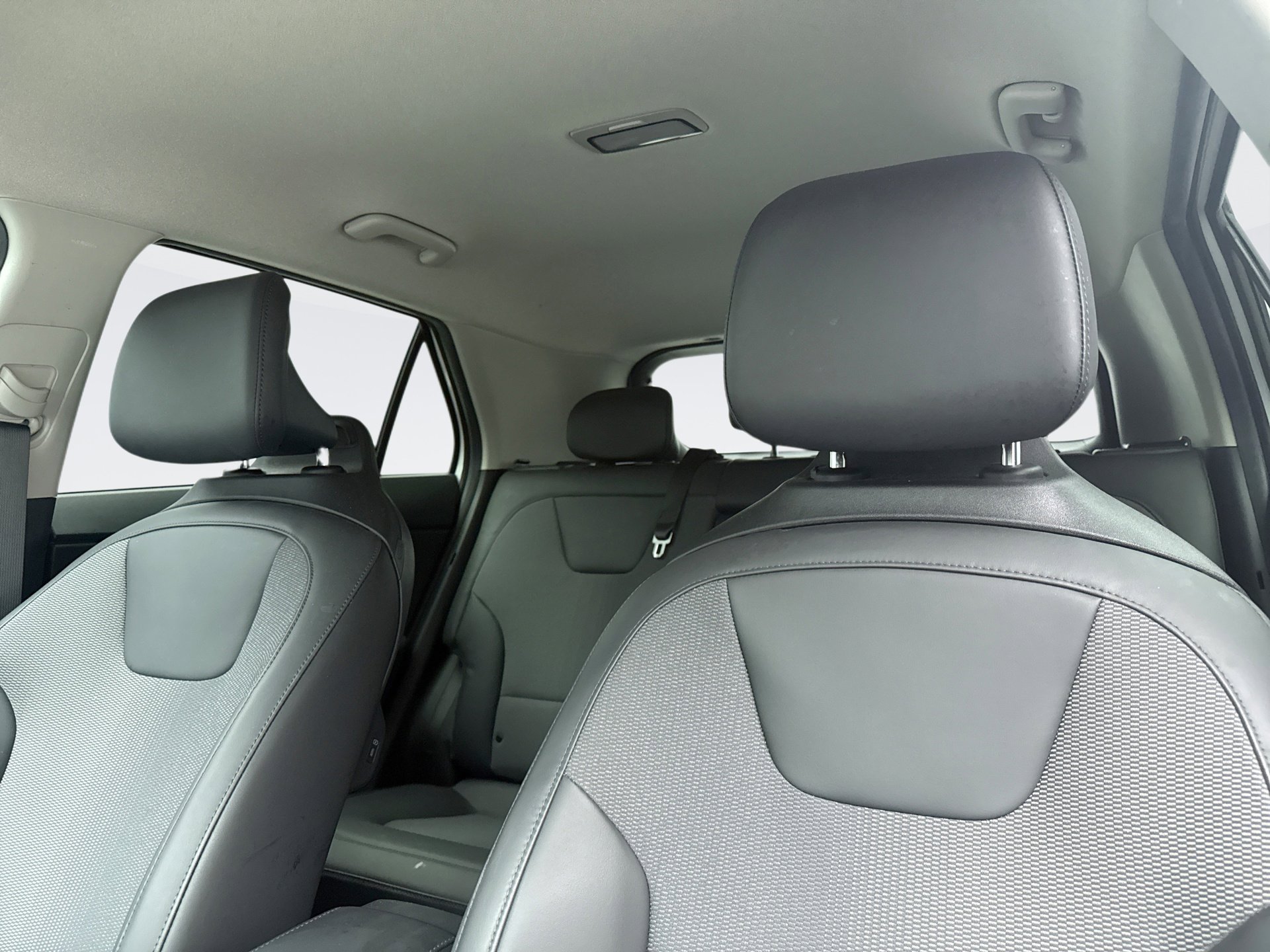 Used 2023 Kia Niro EX image 9