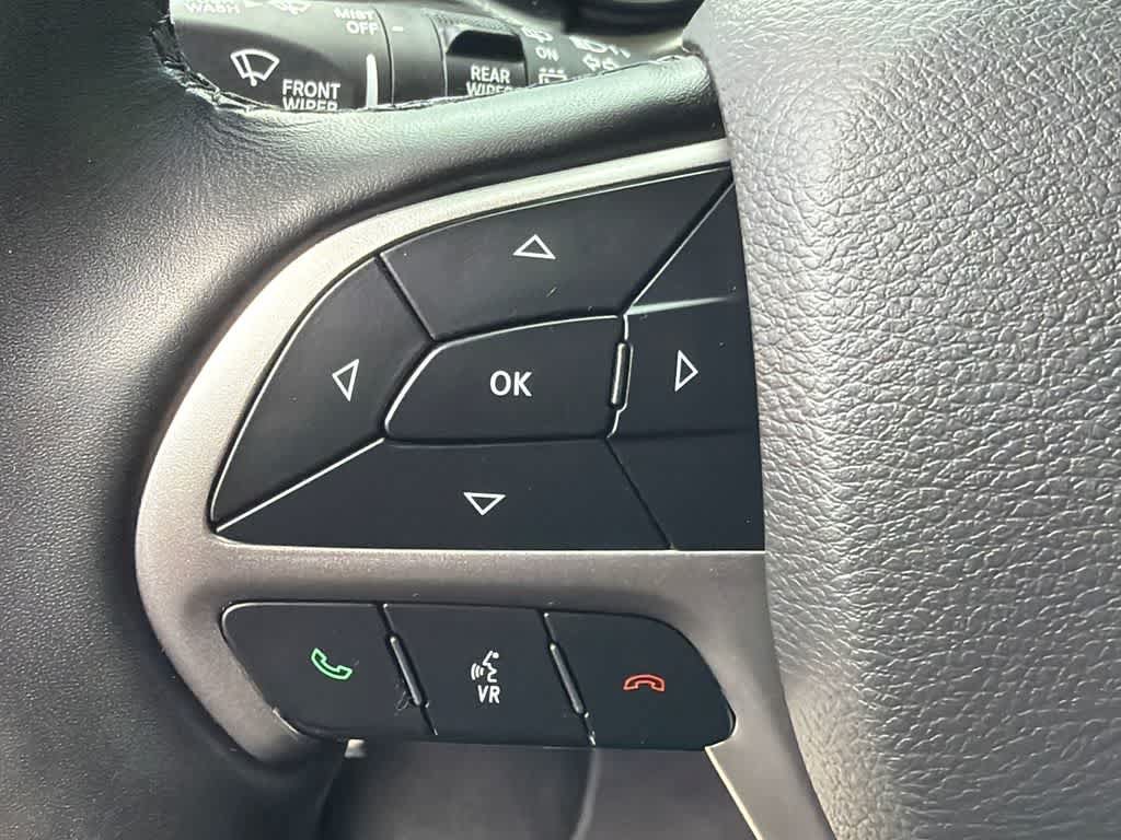 Used 2022 Jeep Grand Cherokee Laredo X AWD/4WD image 23