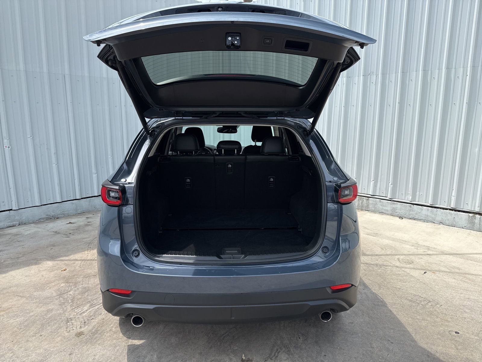 Used 2023 MAZDA CX-5 Carbon Edition image 8