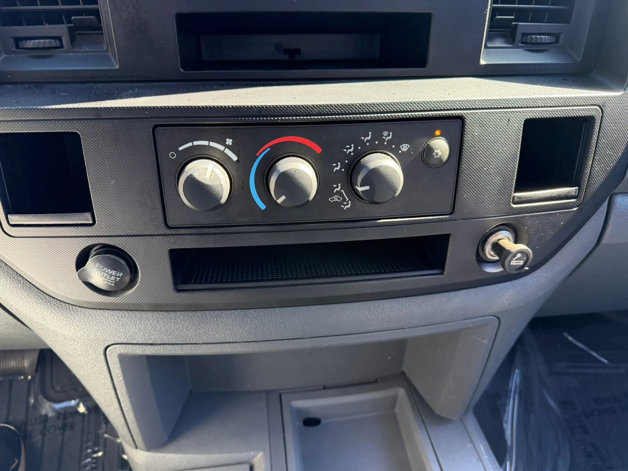 Used 2007 Dodge Ram 2500 Truck ST w/ Trailer Tow Group AWD/4WD image 27