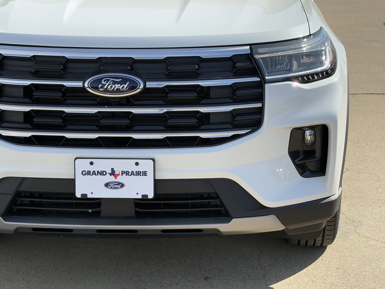 New 2026 Ford Explorer Active w/ Active Comfort Package RWD image 8