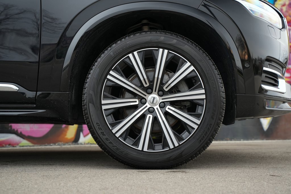 Used 2024 Volvo XC90 B6 Plus w/ Protection Package image 5