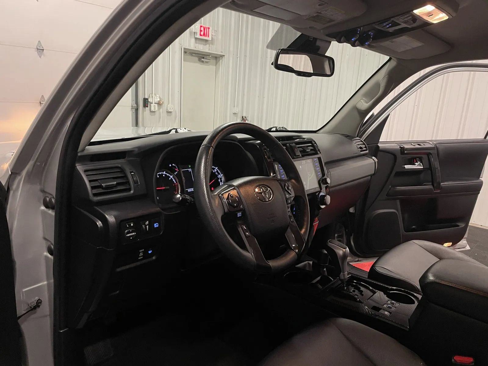 Used 2022 Toyota 4Runner TRD Off-Road Premium image 38