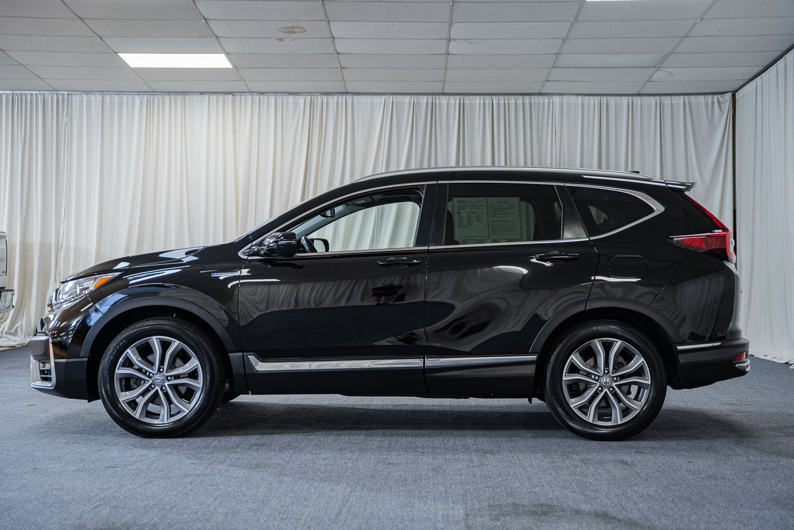 Used 2022 Honda CR-V Touring image 5