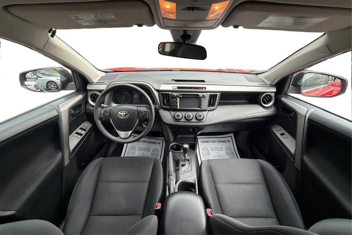 Used 2017 Toyota RAV4 LE FWD image 26