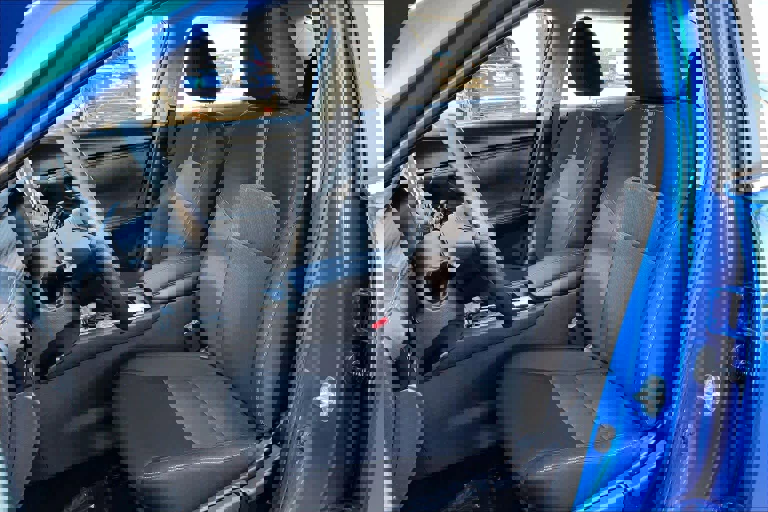 Used 2025 Nissan Sentra SV image 7