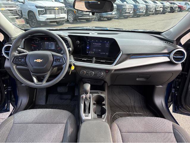 Used 2024 Chevrolet Trax LS w/ Driver Confidence Package FWD image 9