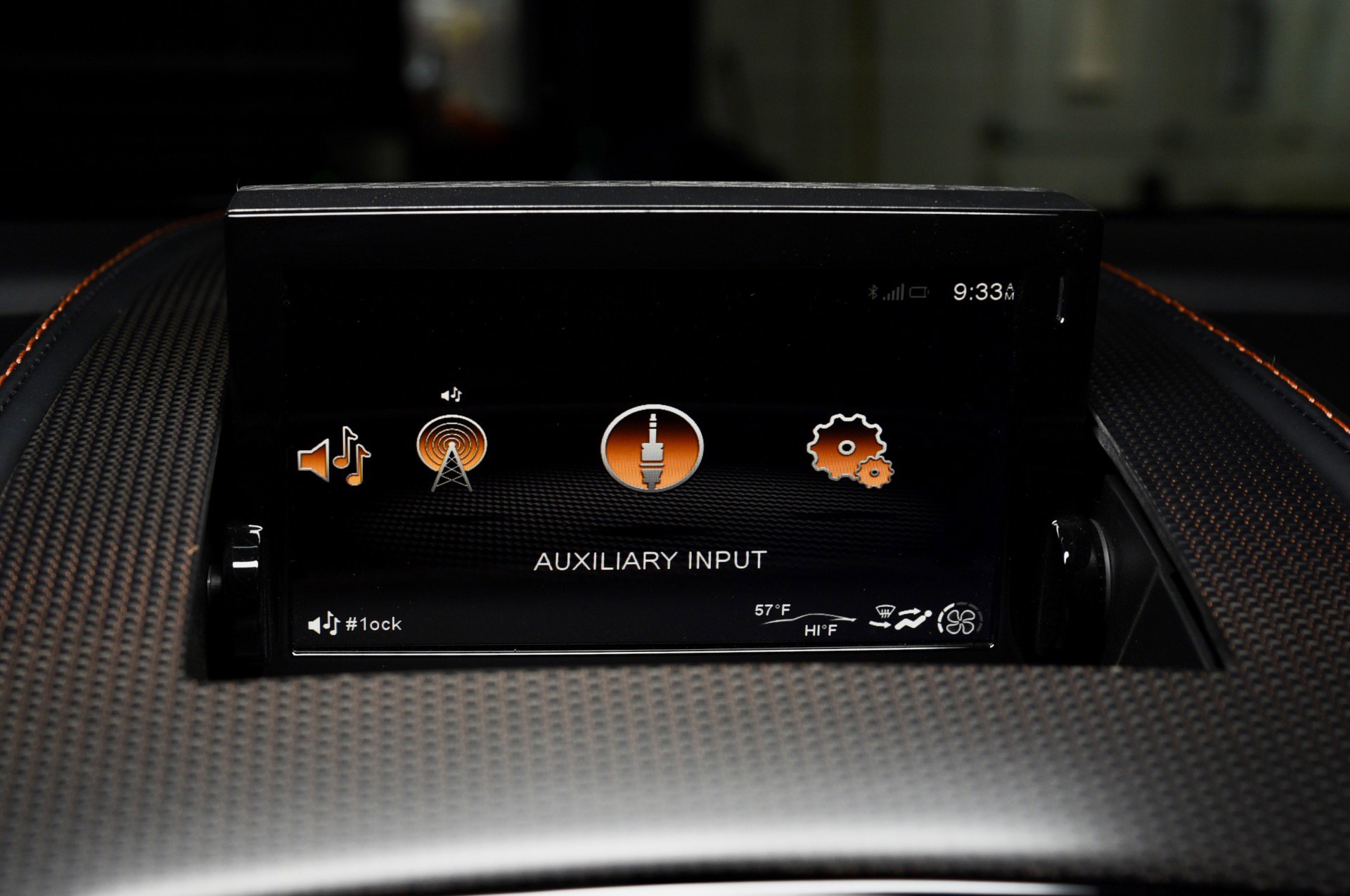 Used 2017 Aston Martin V12 Vantage S image 27