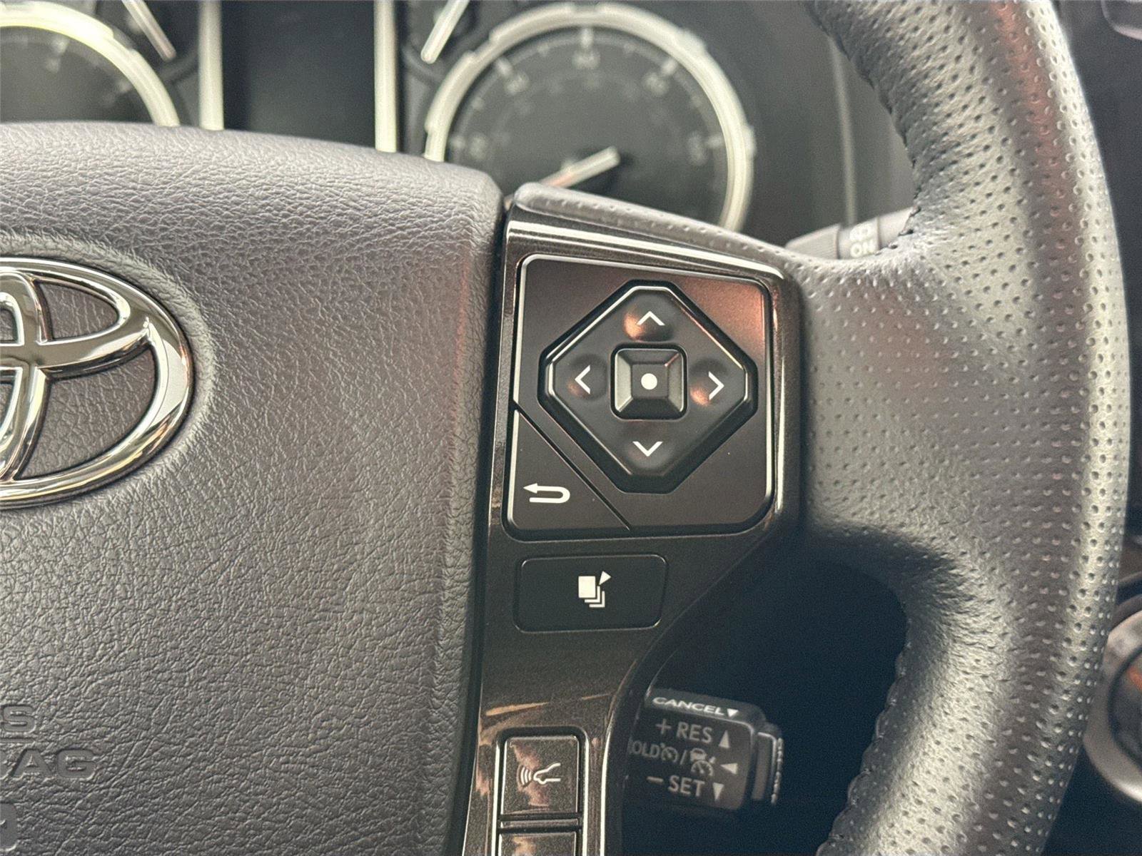 Certified 2024 Toyota 4Runner TRD Off-Road Premium w/ Off Road Premium Plus Package AWD/4WD image 20