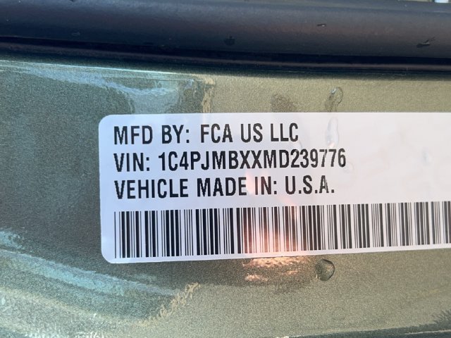 Used 2021 Jeep Cherokee Trailhawk w/ Trailer Tow Group AWD/4WD image 32
