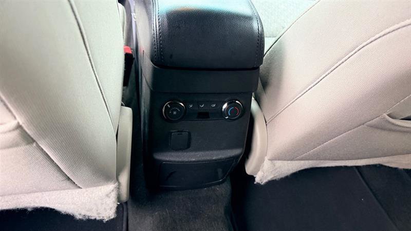 Used 2015 Ford Explorer XLT w/ Equipment Group 201B image 22