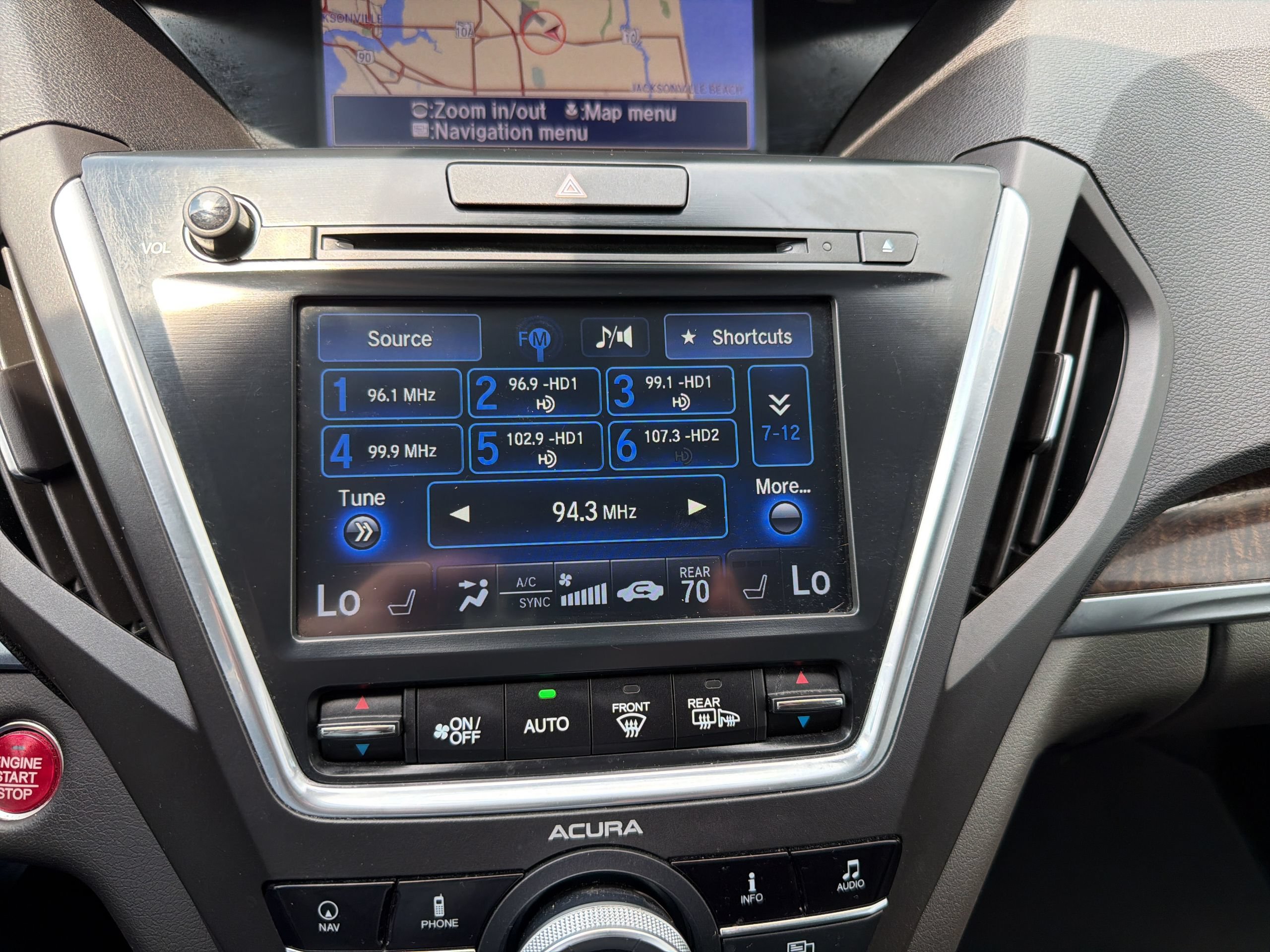 Used 2017 Acura MDX w/ Technology Package AWD/4WD image 12