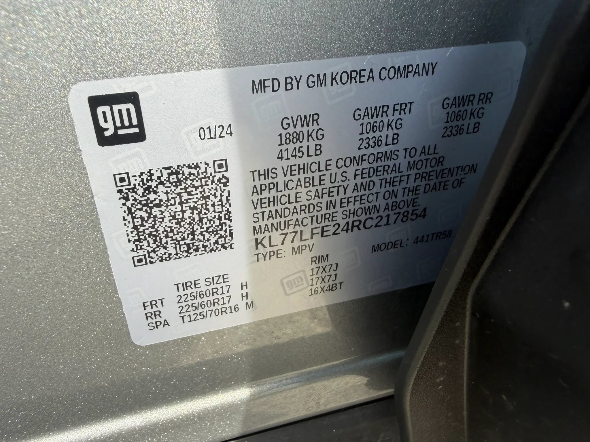 Used 2024 Chevrolet Trax LS w/ Driver Confidence Package FWD image 32