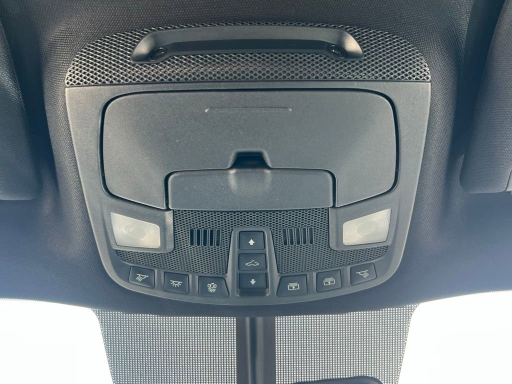 Used 2018 Ford Expedition XLT w/ Equipment Group 202A AWD/4WD image 26