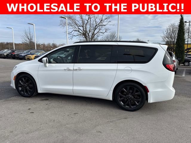 Used 2018 Chrysler Pacifica Touring Plus w/ S Appearance Package image 7