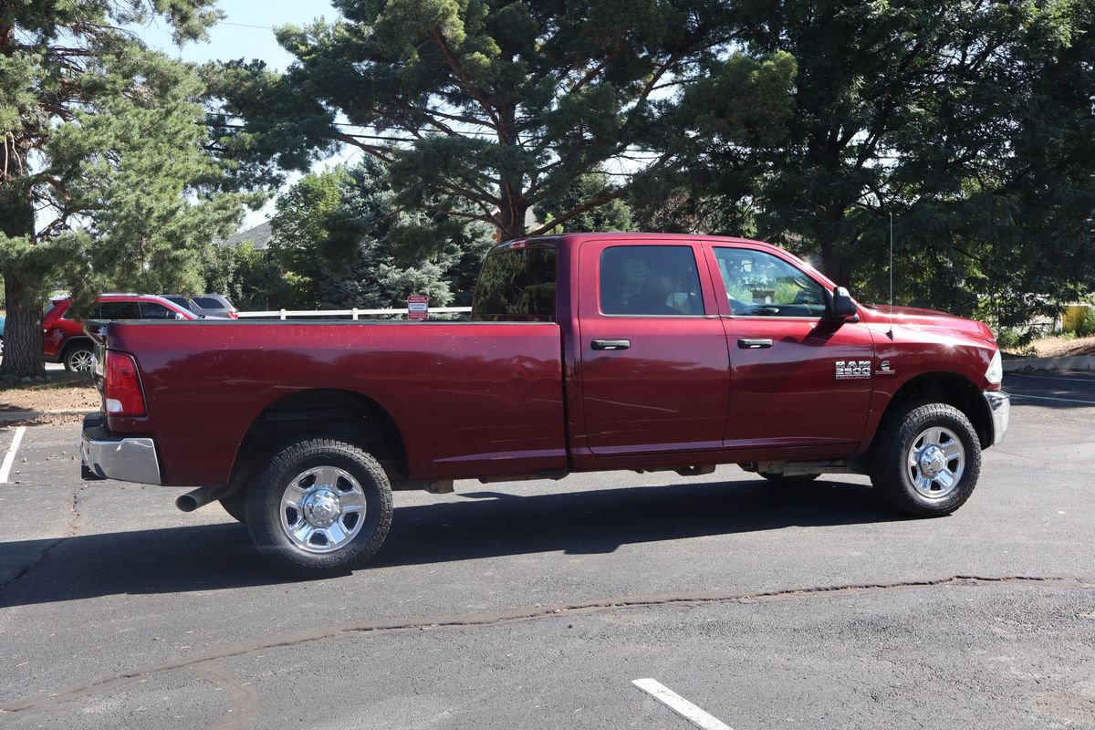 Used 2018 RAM 2500 Tradesman w/ Chrome Appearance Group AWD/4WD image 4