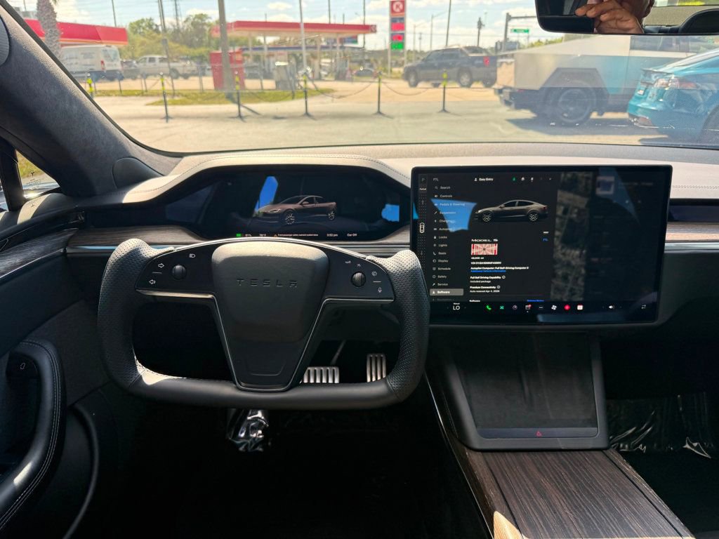 Used 2021 Tesla Model S Plaid image 55